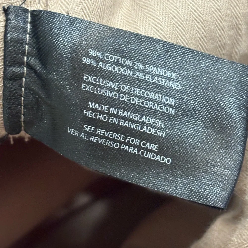 Banana Republic Men’s Tan Chino Pants 36x32